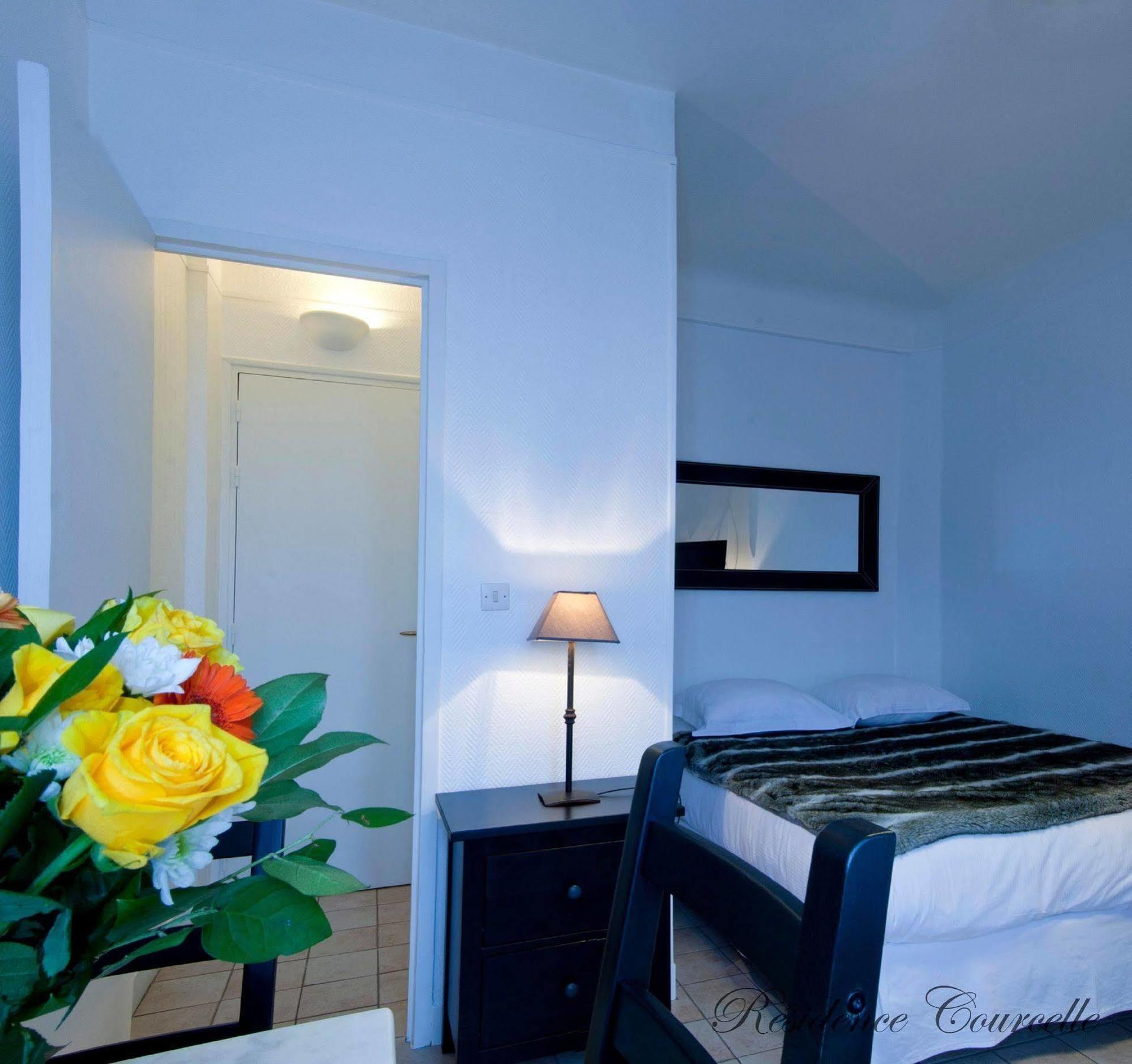 Appart Hotel Residence Courcelle Levallois-Perret Exterior photo